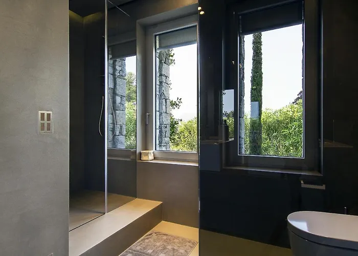 Camilla فيلة ستريزا