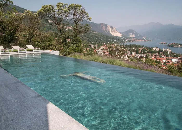 Camilla ستريزا