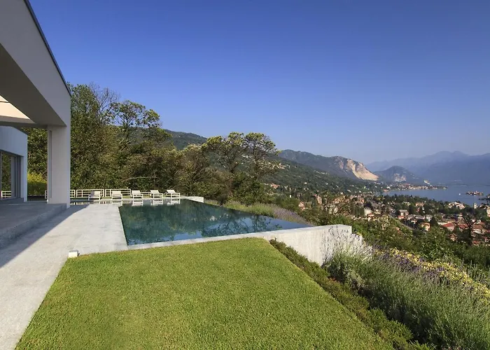 Camilla فيلة ستريزا